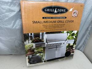 lot 170 image: New SmallMedium Grill Cover