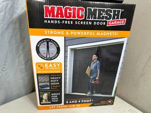 lot 185 image: New Magic Mesh Hands-Free Garage Screen Door