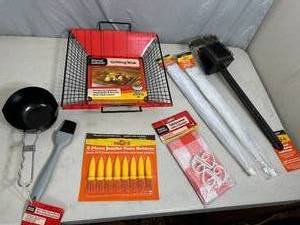 lot 198 image: New BBQ Grilling Accessories
