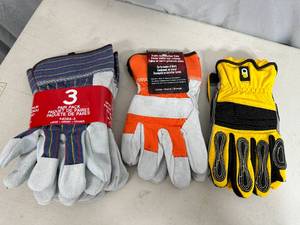 lot 219 image: 5 New Pairs of Work Gloves
