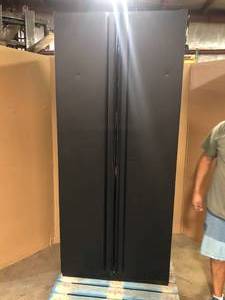 Husky 3-Piece Heavy Duty Welded Steel Garage Storage System in Black (64 in. W x 81 in. H x 24 in. D) Customer Returns See Pictures