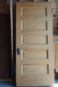 lot 6 image: Vintage doors