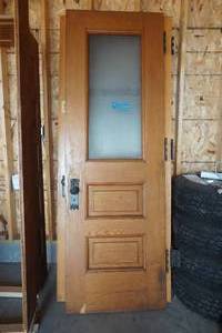 lot 9 image: vintage doors