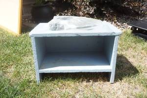 lot 76 image: vintage wood box
