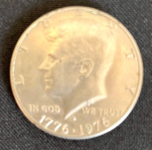 5 Kennedy Half Dollar Coins from 1972, 1976, 1976, 1977 and 1983