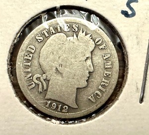 Four United States Barber Dimes and 1900 Liberty Head Nickel