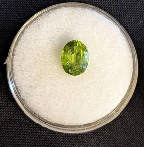 Four Oval Cut 1.5 Ct Peridot Stones