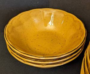 Victorian Classics Stoneware Dish Set