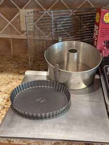 Large Assortment of Baking Pans