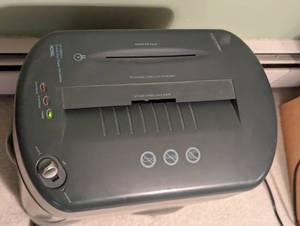 Royal Paper Shredder
