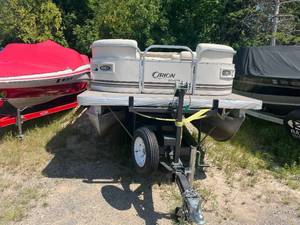 2001 Starcraft Orion 220 Pontoon with Trailer