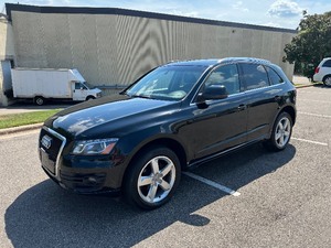 lot 5 image: 2010 Audi Q5 3.2 AWD