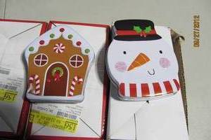 Christmas Mini Gift Tins Snow People and Ginger Bread Houses