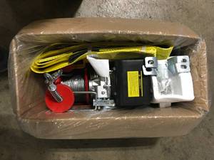 VEVOR Electric Hoist 1100 lbs. Steel Electric Lift Winch 110-Volt with Remote Control and Slings for Factories Warehouses  Customer Returns See Pictures