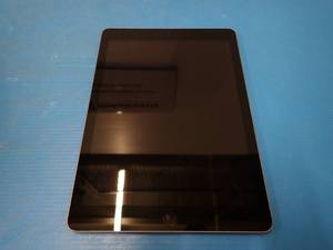 lot 36 image: Apple&nbspiPad (6th generation) A1893  32GB of storage  includes charging cable