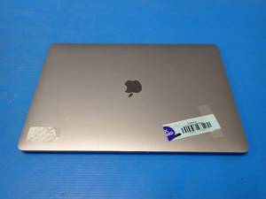 lot 45 image: Apple&nbspMacBookPro14,3 A1707 MPTR2LLA &nbspINTEL(R) CORE(TM) I7-7700HQ CPU  2.80GHZ  16GB LPDDR3 SDRAM  251GB SSD  15.0 screen with 3360 x 2100 2K Resolution  No Charger