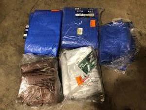 lot 4 image: Lot of Assorted Tarps   Customer Returns See Pictures