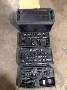 lot 7 image: Husky Mechanics Tools Set 270-Piece Customer Returns See Pictures