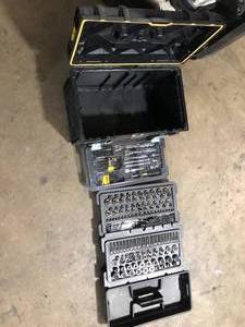 lot 28 image: DEWALT Mechanics Tool Set (226-Piece) with TOUGHSYSTEM 22 in. Medium Tool Box
