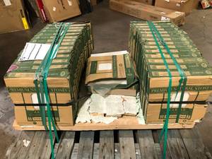 lot 39 image: MSI Greecian White 12 in. x 12 in. Polished Marble Floor and Wall Tile (5 sq. ft.Case) 28 Boxes