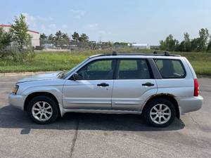 2005 Subaru Forester XS - AWD - 2 OWNERS