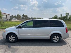 2009 Dodge Grand Caravan SE