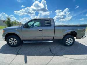 2010 Ford F-150 XLT - 4X4