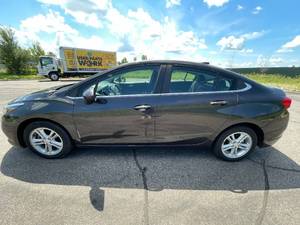2017 Chevrolet Cruze LT Auto - 2 OWNERS