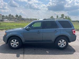 2011 Ford Escape Limited - 2 OWNERS