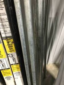 lot 9 image: 8 PIECES, ASSORTED METAL PIPING