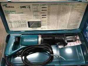 lot 42 image: MAKITA RECIPRO SAW