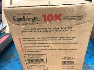lot 46 image: EQUILIZER 10K HITCH AND SWAY BARS