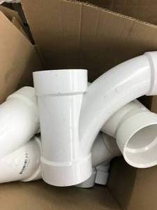 lot 197 image: ASSORTED PLUMBING PVC PIECES