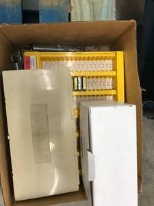 lot 218 image: AUTO FUSES, SCREWS AND MORE