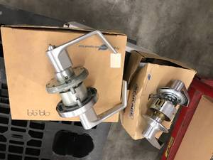lot 244 image: INTERIOR DOOR HANDLES AND BATHROOM FAUCET