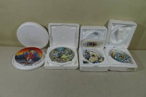 lot 1 image: Collector Plates - Disney Snow White, Betty Boop