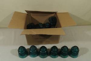 lot 32 image: Antique Glass Insulators - Blue