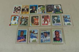 lot 105 image: Rookie and Early Career Sports Cards - Bonds, Griffey, Deion, Mattingly, Thomas