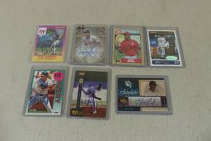 lot 123 image: Signed Baseball Cards - Lee, Ramirez, Sanberg, Vizquel