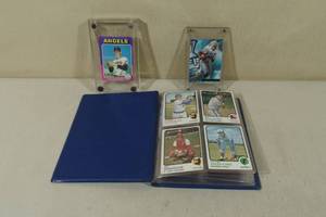 lot 147 image: Assorted Cards - 1975 Nolan Ryan, 1973 Topps Baseball, Barry Sanders
