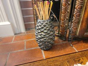 lot 23 image: Tuscan Fireplace Screen Set