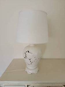 lot 60 image: Contemporary White Jar Lamp