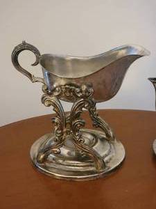 lot 73 image: Opulent Vintage Silver Plate Serving Piece Pair