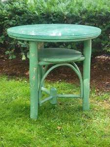 lot 101 image: Charming Rustic Green Painted Accent Table