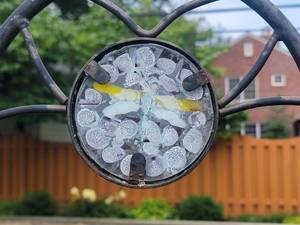 lot 109 image: Playful Dragonfly Birdfeeder Hook