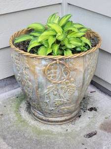 lot 43F image: Wonderful Grapevine Metal Garden Planter