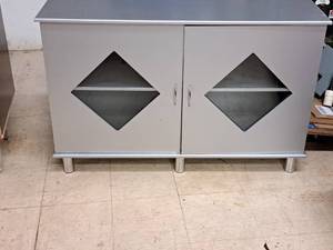 lot 23 image: Storage Cabinet 2-door2-shelf