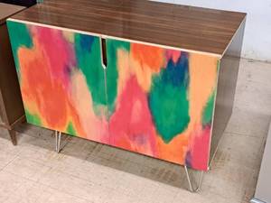 lot 24 image: Storage Cabinet 2-door2-shelf