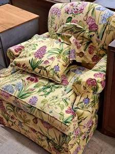 lot 28 image: Floral pattern Living Room Easy Chair