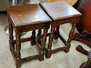 lot 35 image: Lot of (2) Wood End Tables